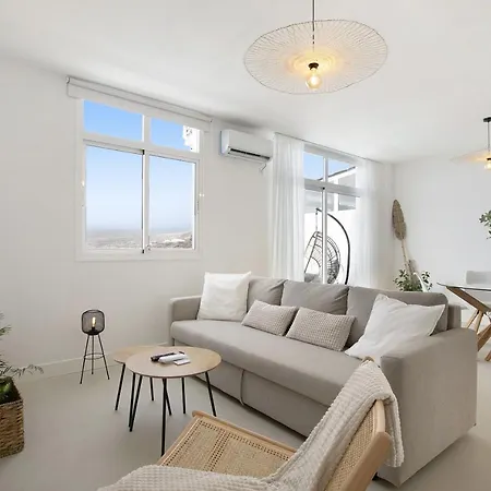 Beachfront Seaview Oasis
